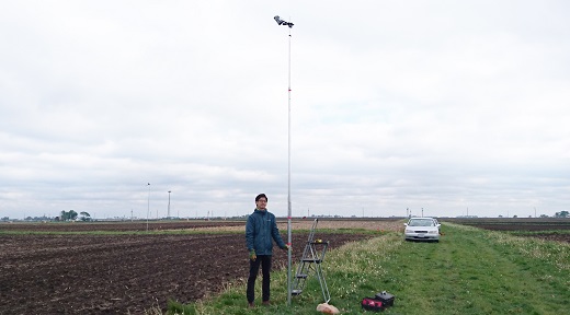 University of Illinois doctoral student Hyungsuk Kimm set up a network of cameras in corn fields around Illinois to ground-truth satellite-based algorithms to monitor corn productivity in real time. Courtesy of Hyungsuk Kimm, University of Illinois.