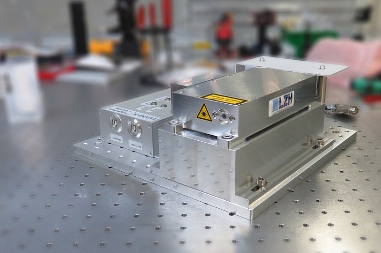In the LUVMI-X project, the LZH developed a laser for searching for volatile elements such as water in the polar regions of the Moon. Courtesy of LZH. 