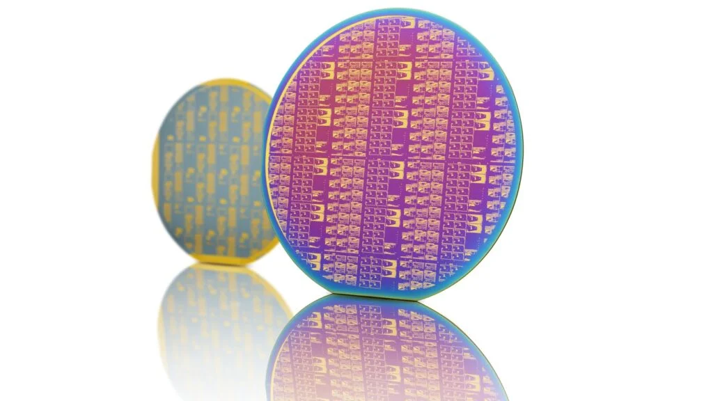 SMART Photonics has transferred its production capability from 3-inch wafers to 4-inch wafers. The larger wafers contain close to double the amount of chips as 3-inch wafers. Courtesy of SMART Photonics.