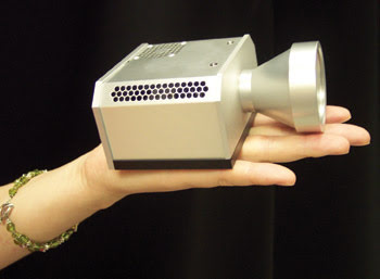 SuperImaging_Fig3_2colorprojector.jpg