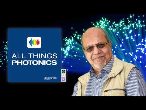 Bishnu Pal: A Guide Through Guided Wave Optics