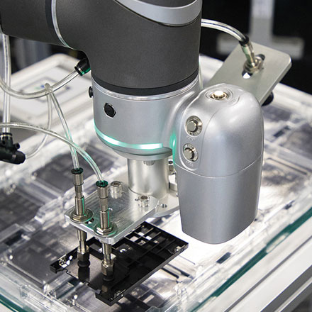 Enhancing Robot Performance with Industrial Vision