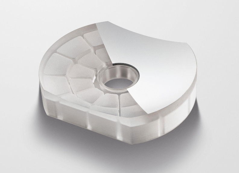 SwissOptic aspherical mirror with lightweight structure