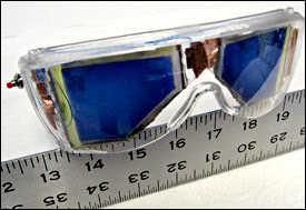 ‘Smart’ Lenses Change Color on Demand