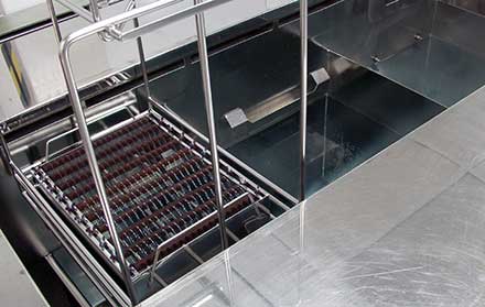 Ultrasonic cleaning is an automated multistep aqueous process for the cleaning of substrates prior to coating. 