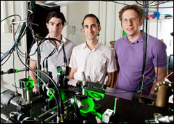 Lasers Localize 3-D Matter Waves