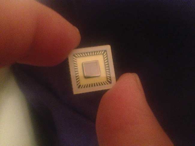 Anitoa Systems’ ULS24 ultralow-light CMOS bio-optical sensor chip.