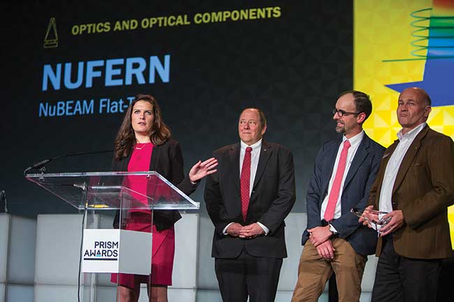 Nufern engineers accept a 2017 Prism award for their NuBEAM Flat-Top fiber technology.