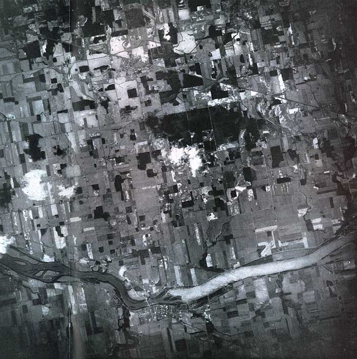 This photograph of Phoenix, Ariz., was recorded by the Fairchild-designed KC-6A camera installed in an RC-135A aircraft from an altitude of 25,000 feet. 