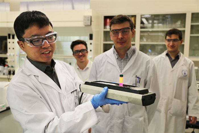 University of Toronto colloidal quantum dots research team.