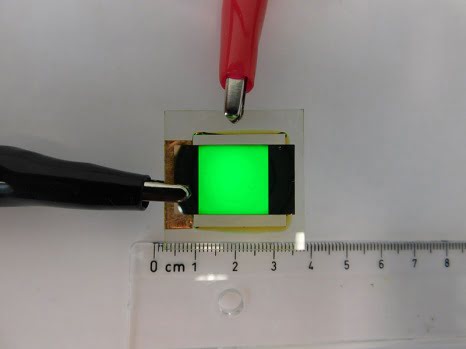 Ultrapure green light on LED just 4.8 nm thick, could be used for high resolution displays. ETH Zurich.