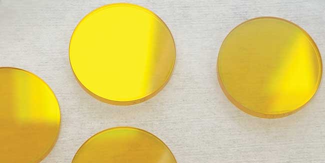 Diffractive optical elements made of zinc selenide glass.