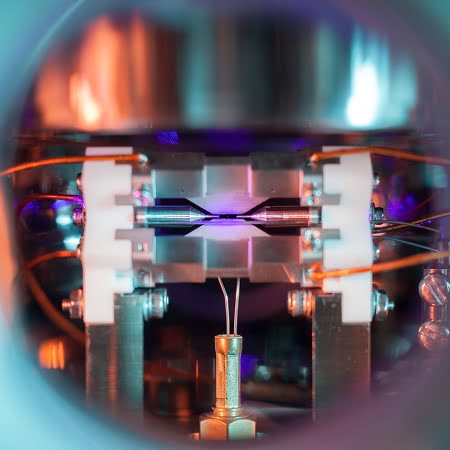 Atom Photo Wins EPSRC Award