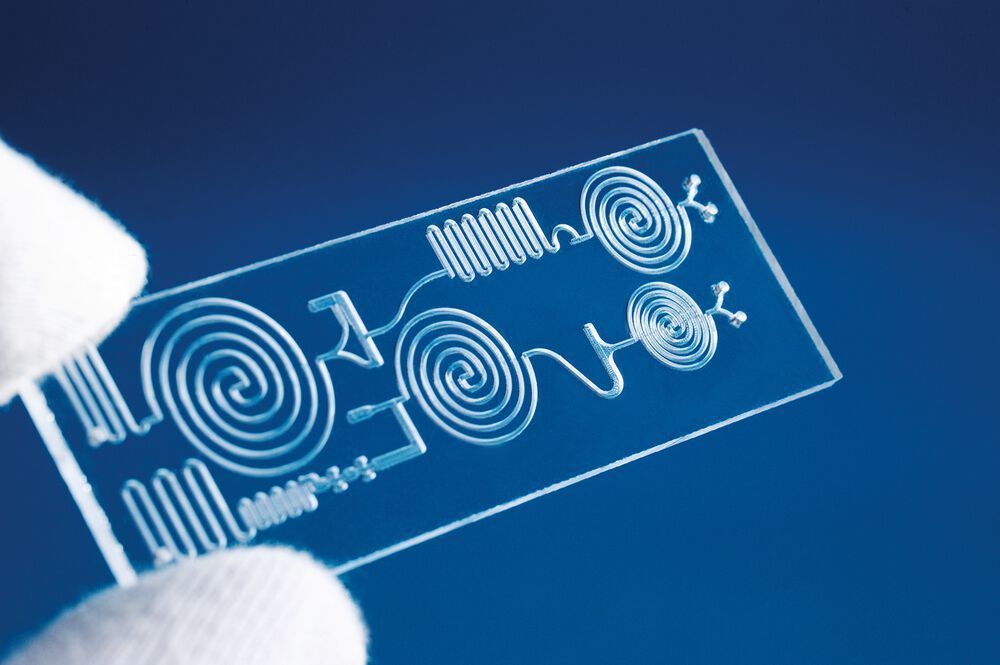 In the SeQuLas research project, the partners developed an electronically monitored process for gentle, high-precision laser transmission welding of small plastic components for medical technology (in the picture: microfluidic chip from Bartels Mikrotechnik). Courtesy of Fraunhofer ILT, Aachen, Germany.