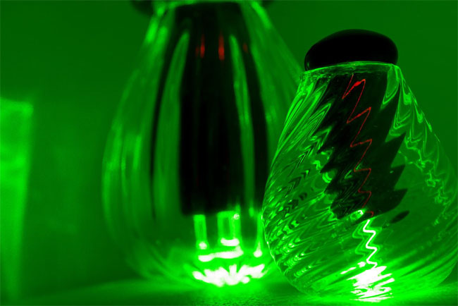 High-Performance Diamond Sensors Made with Glass Fiber Can Be Used in the Field