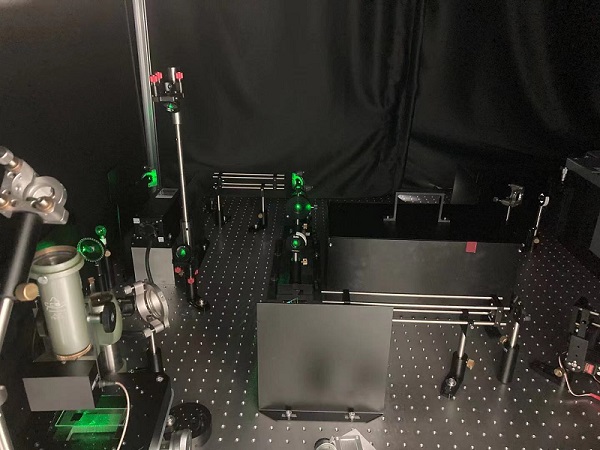 A portion of the optical setup the researchers built to test out their algorithm’s ability to produce colors which adhere to CIE standards. Courtesy of Min Qiu's PAINT research group, Westlake University.