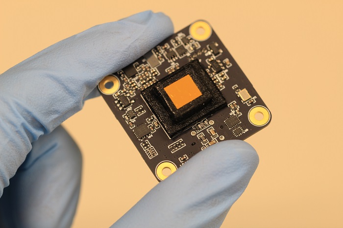 Lensless Camera Captures Cellular-Level Details in 3D