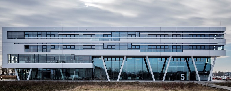 The new Velo3D European Technical Center in Augsburg, Germany, will act as the company’s regional headquarters with an operating Sapphire printer, demo center, offices, and other facilities to host customers, partners, and prospects. Courtesy of Velo3D. 