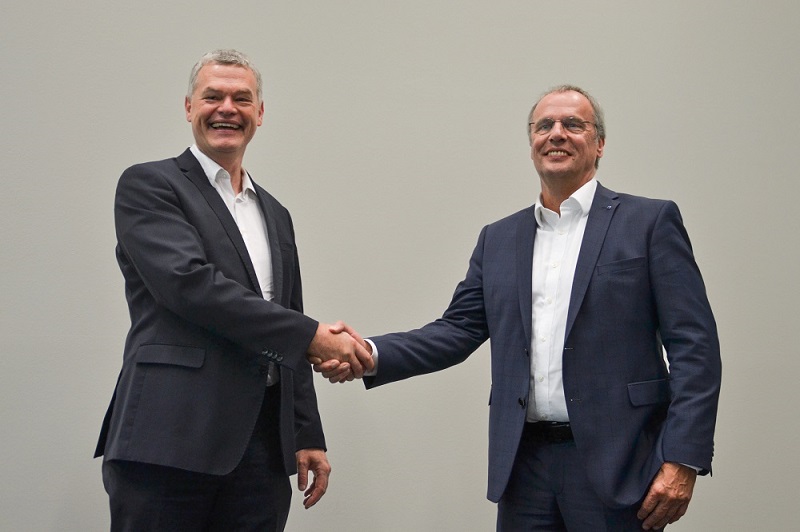 Markus Gräf, COO of Cellforce, left, and TRUMPF Lasertechnik CEO Christian Schmitz. Courtesy of TRUMPF.