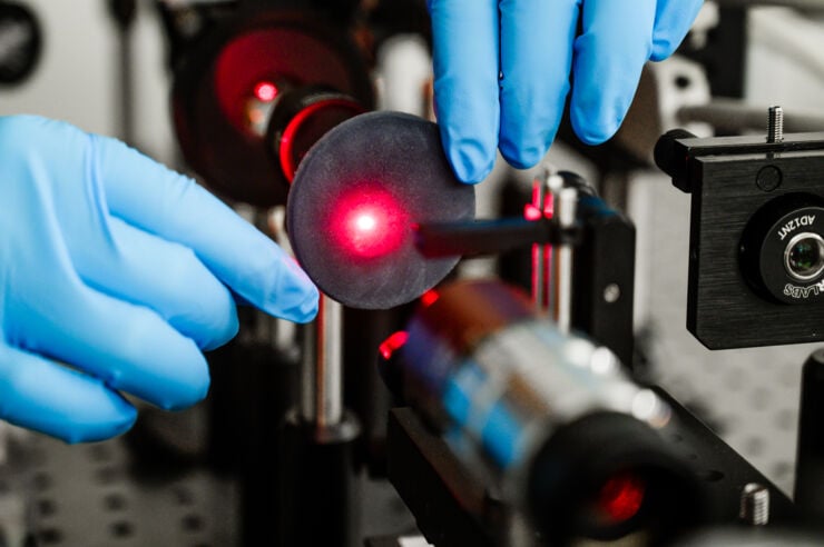 The researchers test the airgel’s ability to absorb terahertz signals using an optical measuring instrument. Courtesy of Thor Balkhed.