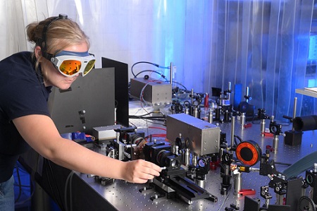 High-power diode lasers funded at University of Adelaide - PIC Magazine News