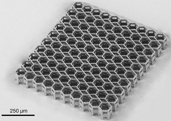 Multiphoton polymerization techniques with a resolution of up to 150 nm can produce scaffold-like structures with submicron-sized cells. Courtesy of Femtika.