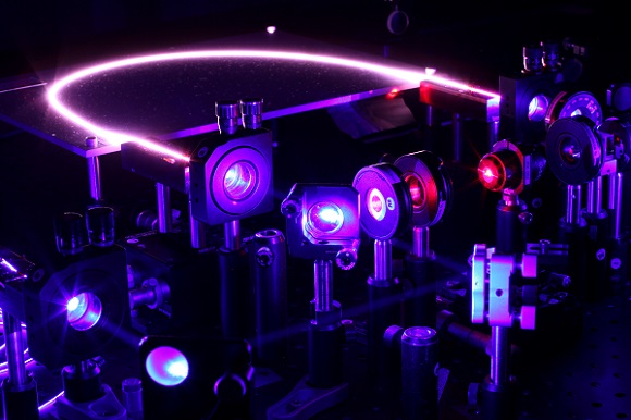 Researchers Demonstrate Visible Wavelength Femtosecond Fiber Laser