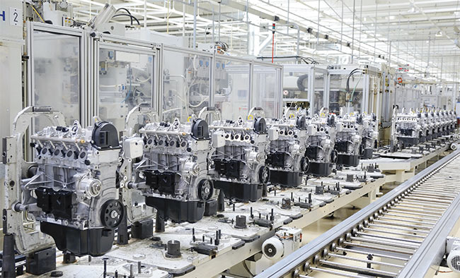 The automotive industry has no room for error when it comes to safety, reliability, and manufacturing efficiency. Advanced inspections catch even the most minor defects in engine parts. Courtesy of amik/Shutterstock.