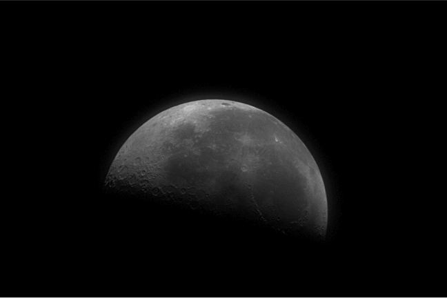 Image of the Moon taken by the metalens from the roof of the Science Center in Cambridge. Courtesy of Capasso Lab/Harvard SEAS.