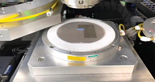 Laser lift-off (LLO) techniques are sensitive to the laser’s stability, beam homogeneity, pulse overlap, and pulse edge effects, which requires uniform delivery of beam energy. Courtesy of Shin-Etsu Chemical Co. Ltd.