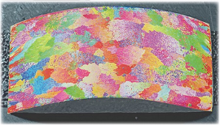 A curved sample of polycrystalline aluminum seen through directional reflectance microscopy (DRM). In contrast to conventional characterization techniques, DRM enables microstructure analysis on non-flat surfaces. Courtesy of Chenyang Zhu.