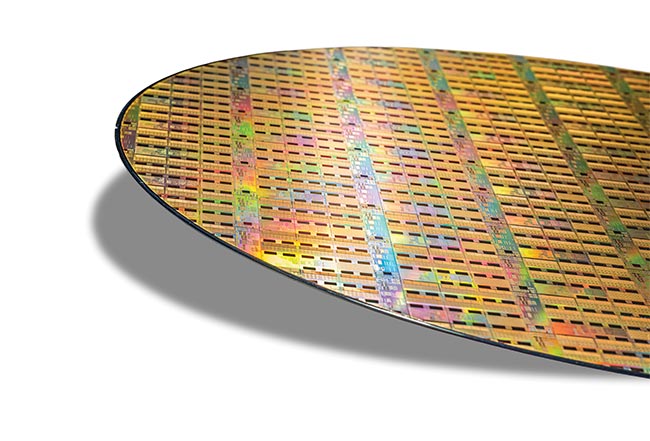 The use of traditional semiconductor fabrication techniques to create optical components on silicon wafers has opened the door to faster and more efficient solutions for high-speed data communication applications for data centers, artificial intelligence, high-performance computing, and other applications. Courtesy of Ayar Labs.