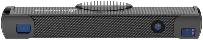 The MotionCam-3D camera (top). A before-and-after look of captured 3D data of medical materials with and without MotionCam-3D’s new function for scanning transparent materials (bottom). Courtesy of Photoneo.