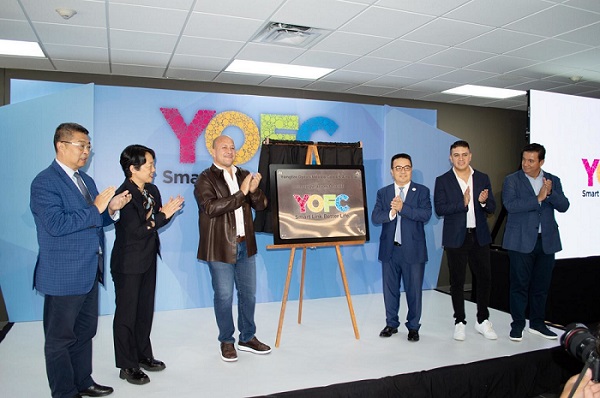 Members of YOFC’s team at the opening of Yangtze Optics Mexico Cable S.A. de C.V. Courtesy of YOFC.