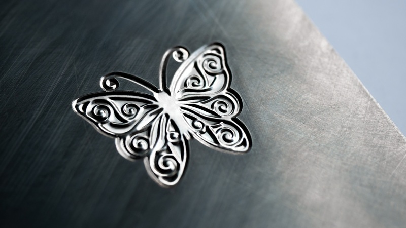 Ultrashort Pulse Laser Shapes and Polishes in a Single Clamping Operation