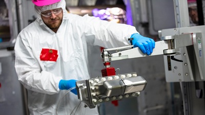 The cryogenic-compatible x-ray, neutron, and blast snout safely houses material samples to be subjected to fusion ignition irradiation environments inside a solid double containment enclosure during a NIF experiment. Courtesy of LNLL.