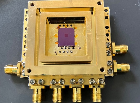 The superconducting microwire single-photon detectors can precisely detect single particles at a time. The detectors were designed and fabricated at JPL and commissioned at the INQNET-Caltech labs. Courtesy of Fermilab/Cristián Peña.