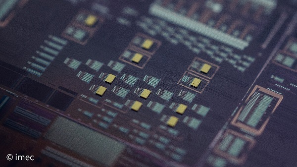 Thermal-Aware Laser Array Design Can Improve Optical Performance