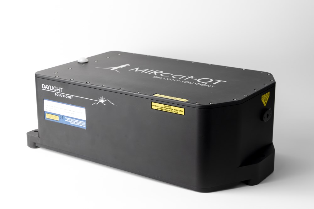 MIRcat-QT Broadly-Tunable Mid-IR Laser