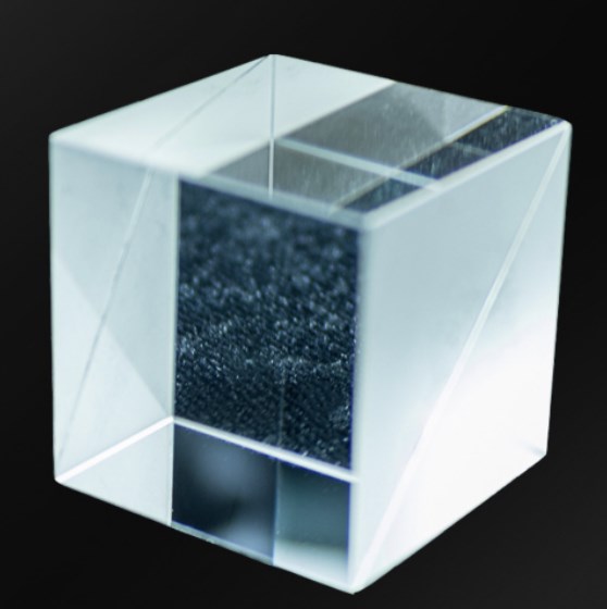 Laser Polarizing Beamsplitter Cube
