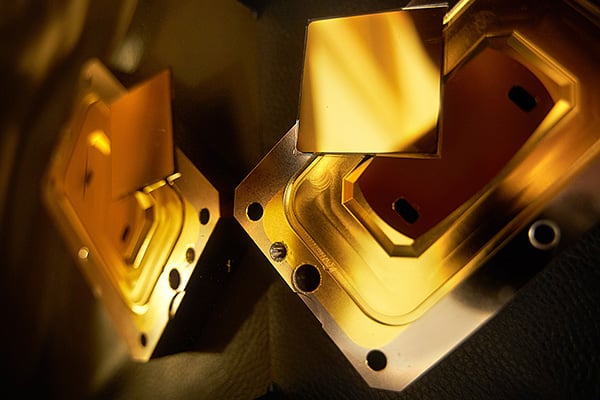Goldflex™ Ultra-efficient Broadband IR Gold Mirror