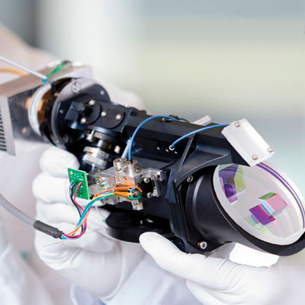 Innovation Along the Value Chain: Creating Optics for Metrology Applications