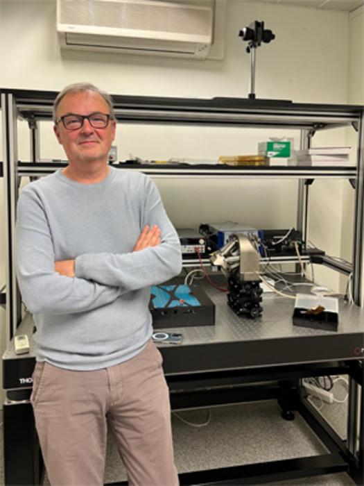 UPV professor José Capmany (pictured) led a collaboration with iPRONICS which yielded a multifunctional, programmable photonic processor. Courtesy of UPV.